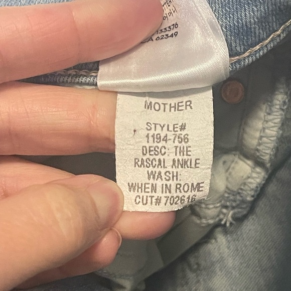 NEW MOTHER The Rascal Ankle Jeans in When in Rome Light Wash 100% Exclusive 25 - Picture 9 of 11
